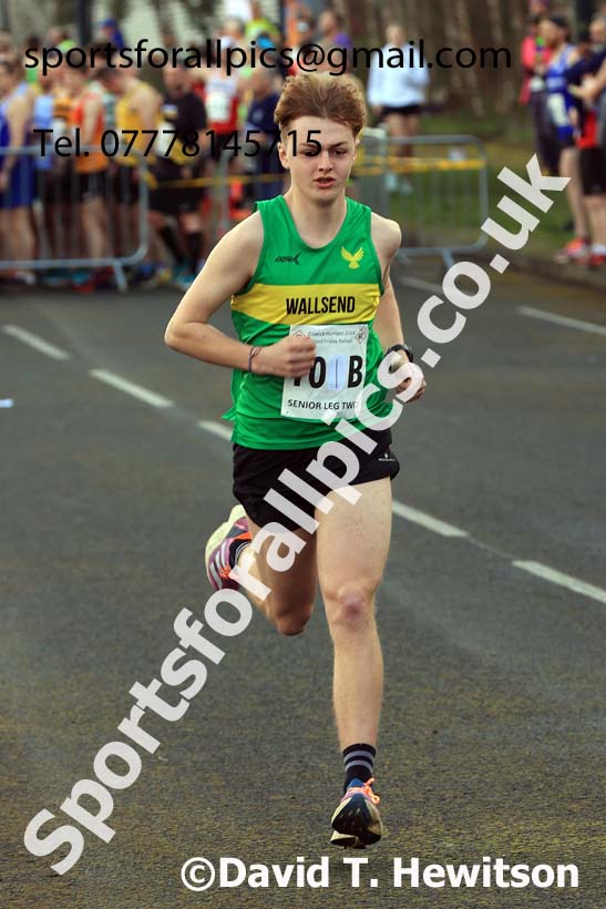 Senior mens 2024 Elswick Harriers Good Friday Relays, Newburn, Newcastle Upon Tyne  Photo: David T. Hewitson/Sports for All Pics